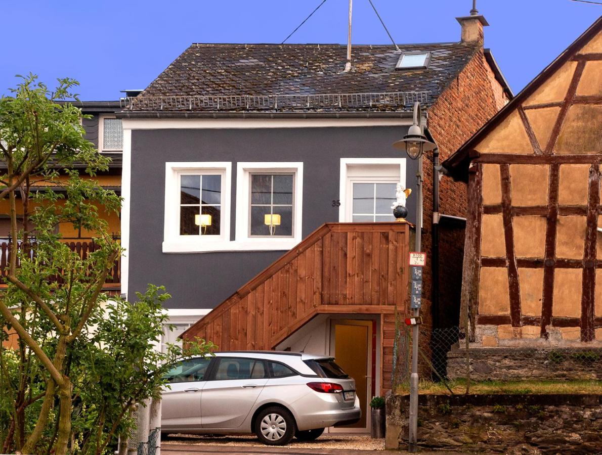 Alte Schreinerei, charmantes Ferienhaus gegenüber der Loreley Sankt Goar Exterior foto